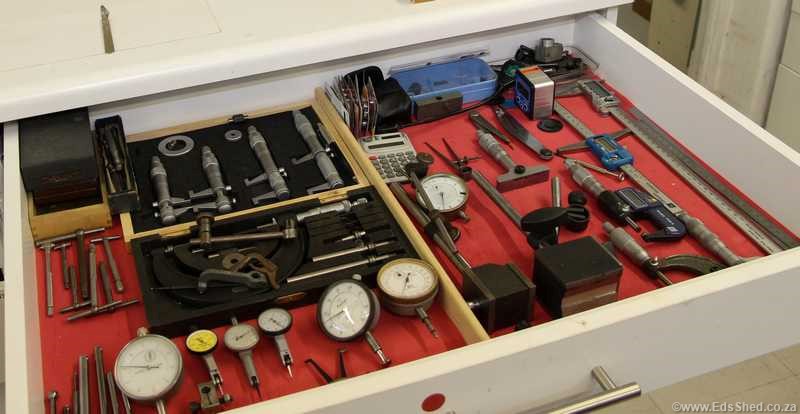 Full aperture drawers allows access to an entire range of tools at once